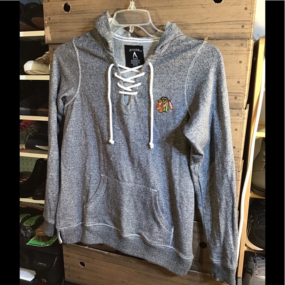 Women's Chicago Blackhawks Antigua Lace-Up Hoodie Long Sleeve T-Shirt.